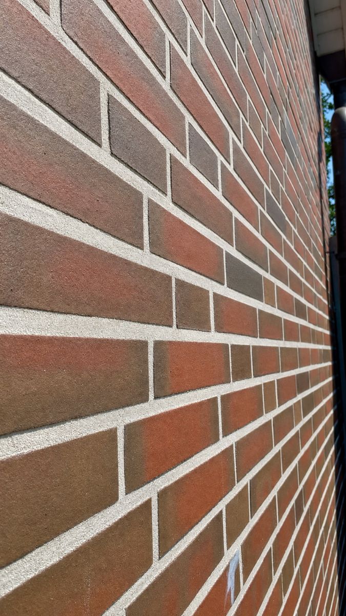 Fassadenreinigung im Emsland – saubere Klinkerfassade nach der Reinigung